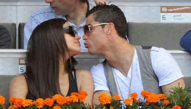 Wow, Cristiano Ronaldo Mengaku Kencani 18 Wanita Cantik!