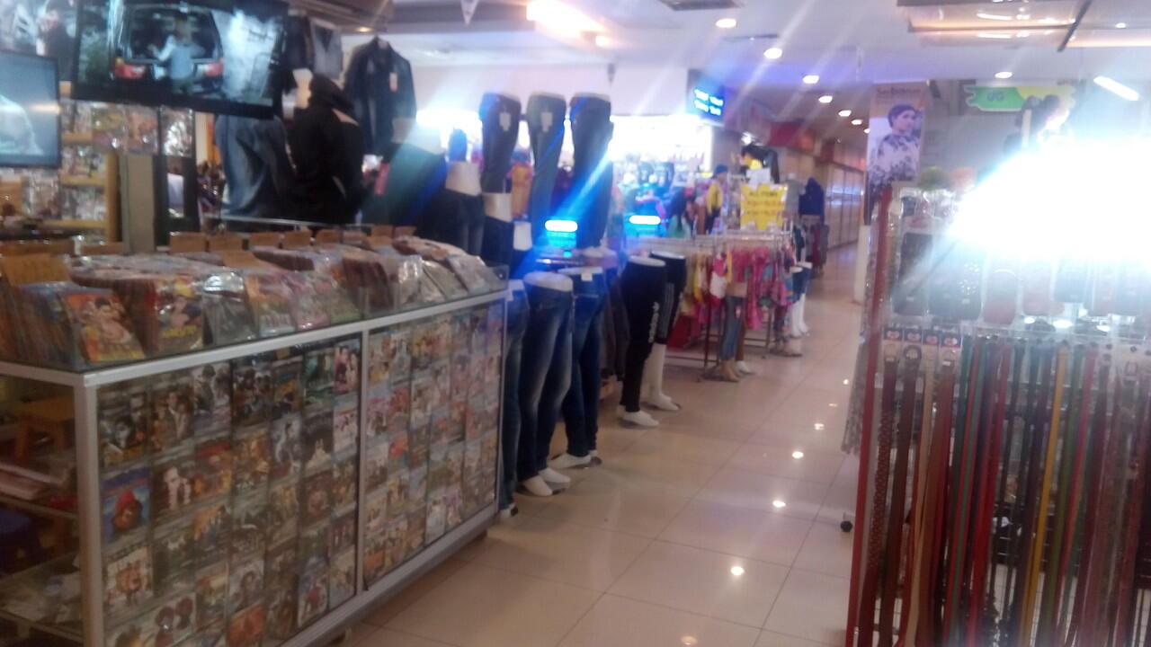 over kontrak toko dvd dibantu y agan2