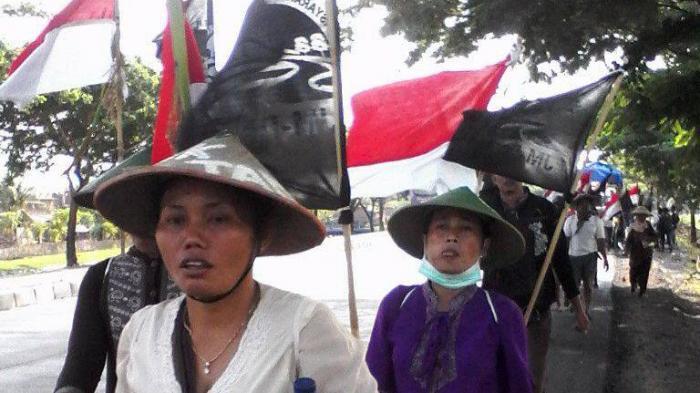 Warga Penolak Pabrik Semen Pati Longmarch Sejauh 122 Kilometer ke PTUN Semarang