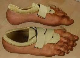 sepatu paling konyol