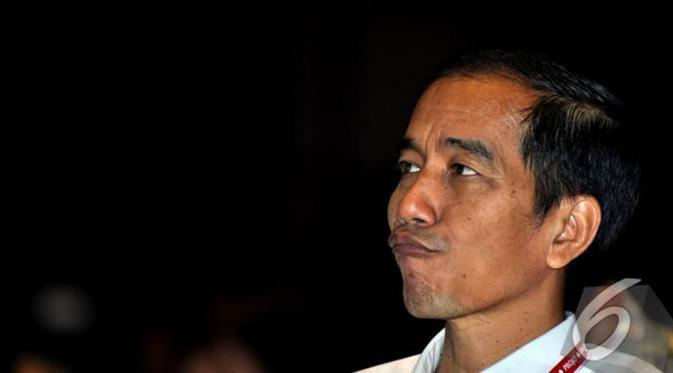 Ragam Gaya dan Ekspresi Lucu Khas Jokowi - Just PIC