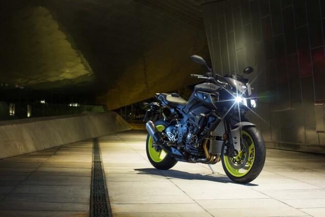 &#91;FIRST LOOK&#93; 2016 Yamaha MT-10 : Ray of Darkness