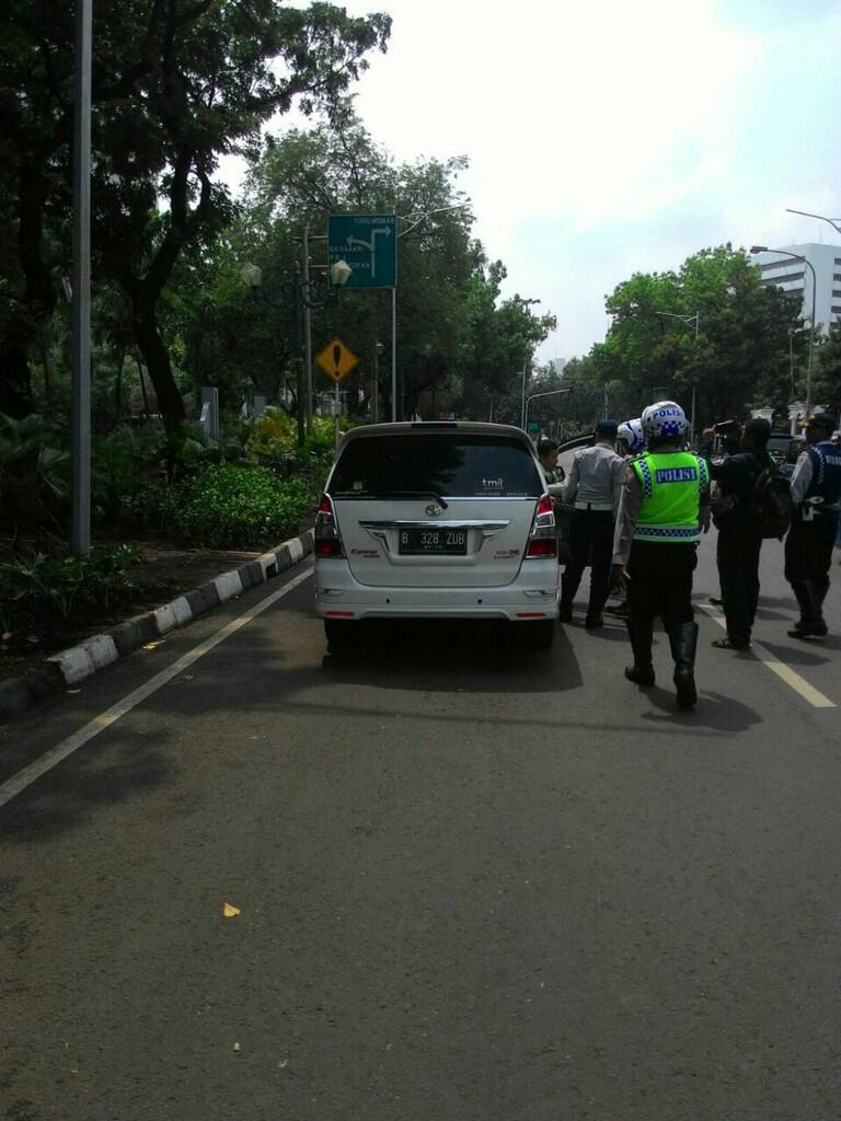 PENANGKAPAN GRAB CAR DAN TAKSI UBER #GerakanAngkutanResmi