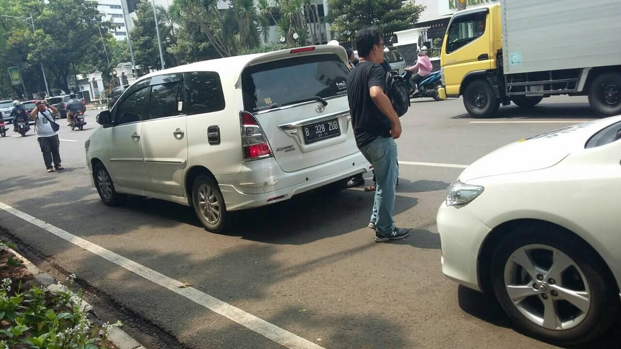 PENANGKAPAN GRAB CAR DAN TAKSI UBER #GerakanAngkutanResmi