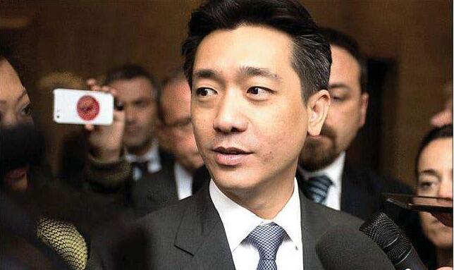 Kisah Buruh Cuci Piring yang Kini Miliarder