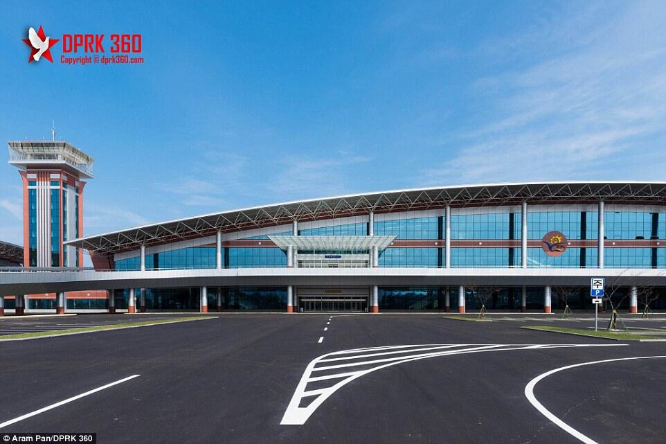 Bandara Baru di Pyongyang, Korea Utara (Keren Gan)