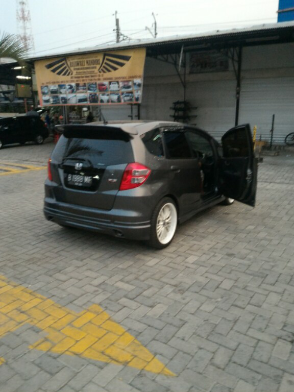 BODY Repair (Bursa Onderdil Tahap II, WTC Mangga Dua) *ONE DAY SERVICE*