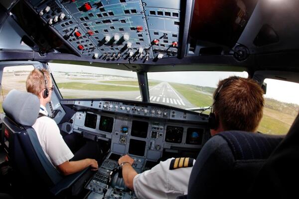 SEKOLAH PILOT