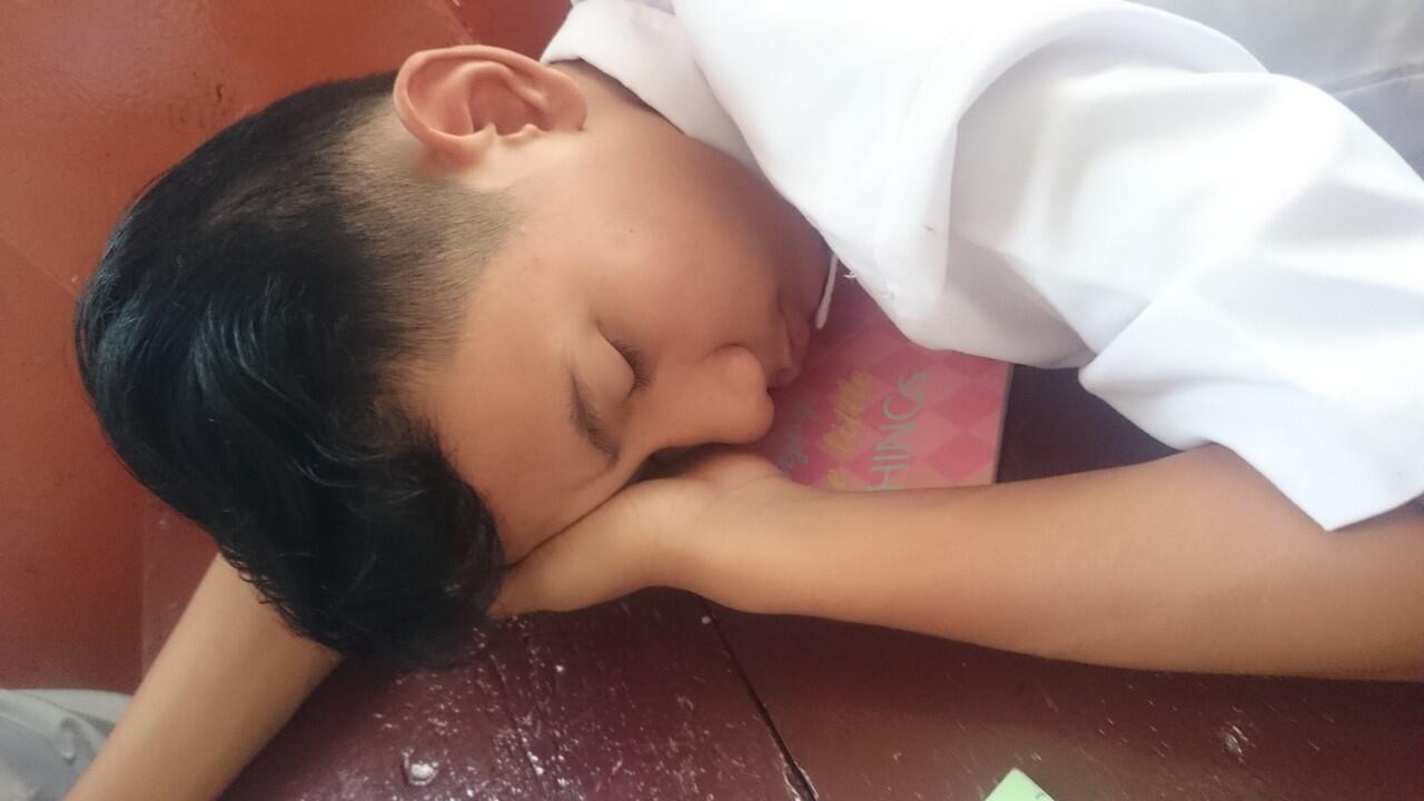 Hal Memalukan yang Mungkin Terjadi Kalo agan Tidur di Masjid, Kelas atau Saat Rapat