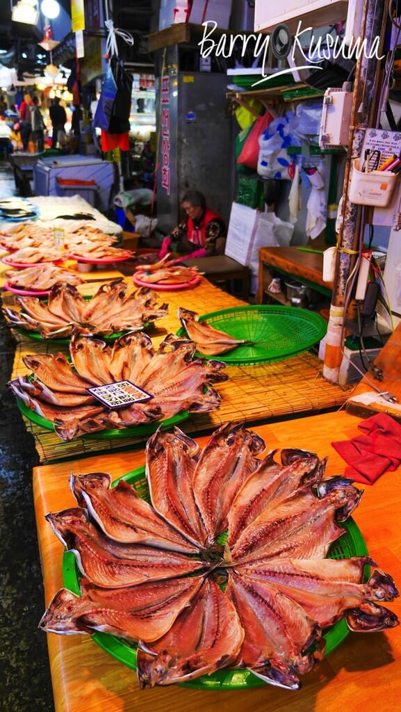 Pasar Ikan Tradisional Dongmun yang bersih &amp; nyaman di Pulau Jeju.