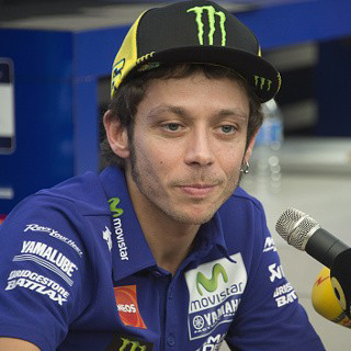 (Masih Dendam) Rossi 'Unfollow' Marquez dan Lorenzo