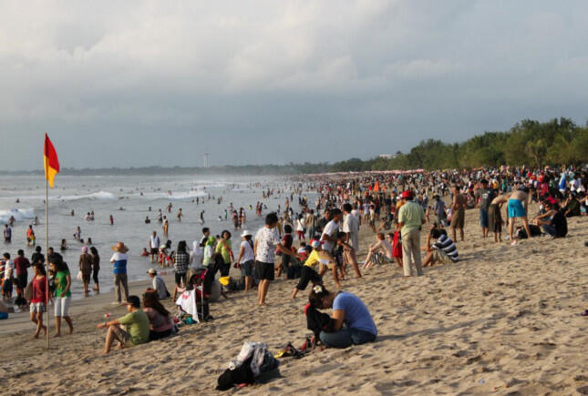 BOHONG !! KLO LO GAK KAYAK GINI DI BALI !!!