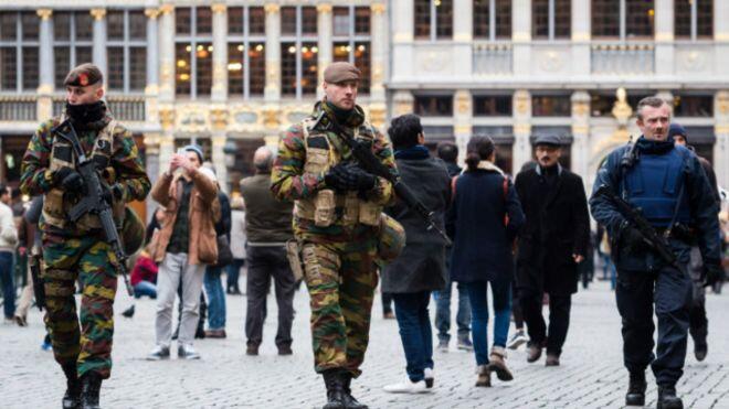 Pelaku Teror Paris Bersembunyi di Belgia