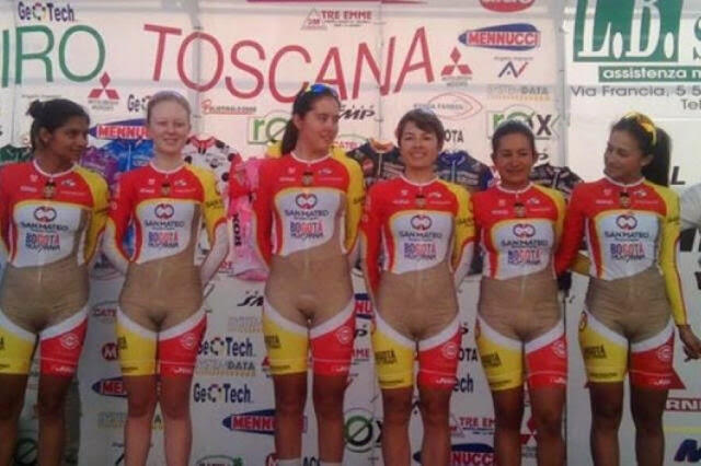 15 Foto Baju Atlit Yang Nggak Semestinya Dipakai Dalam Lomba Tingkat Dunia