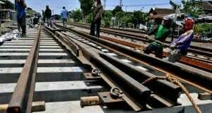 Jokowi Ingin Kereta Api Makassar-Manado Beroperasi 2018