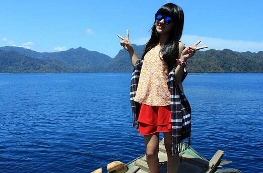 Cindy Eks-JKT 48 Jatuh Cinta Pada Sombori