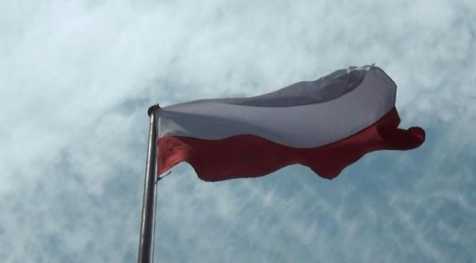 Insiden Pengibaran Berdera Merah Putih Terbalik