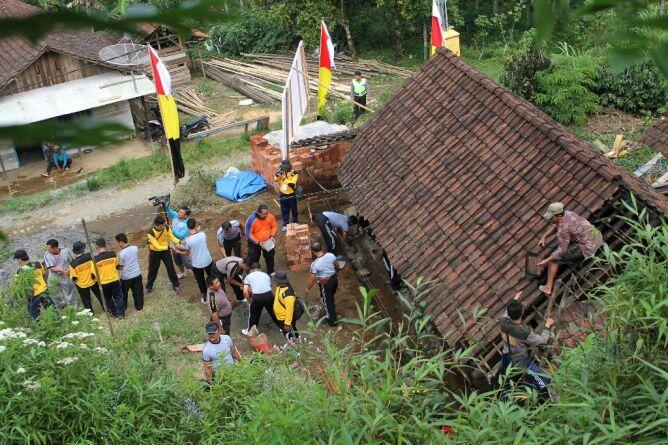 Siswa JIS Peduli Lingkungan