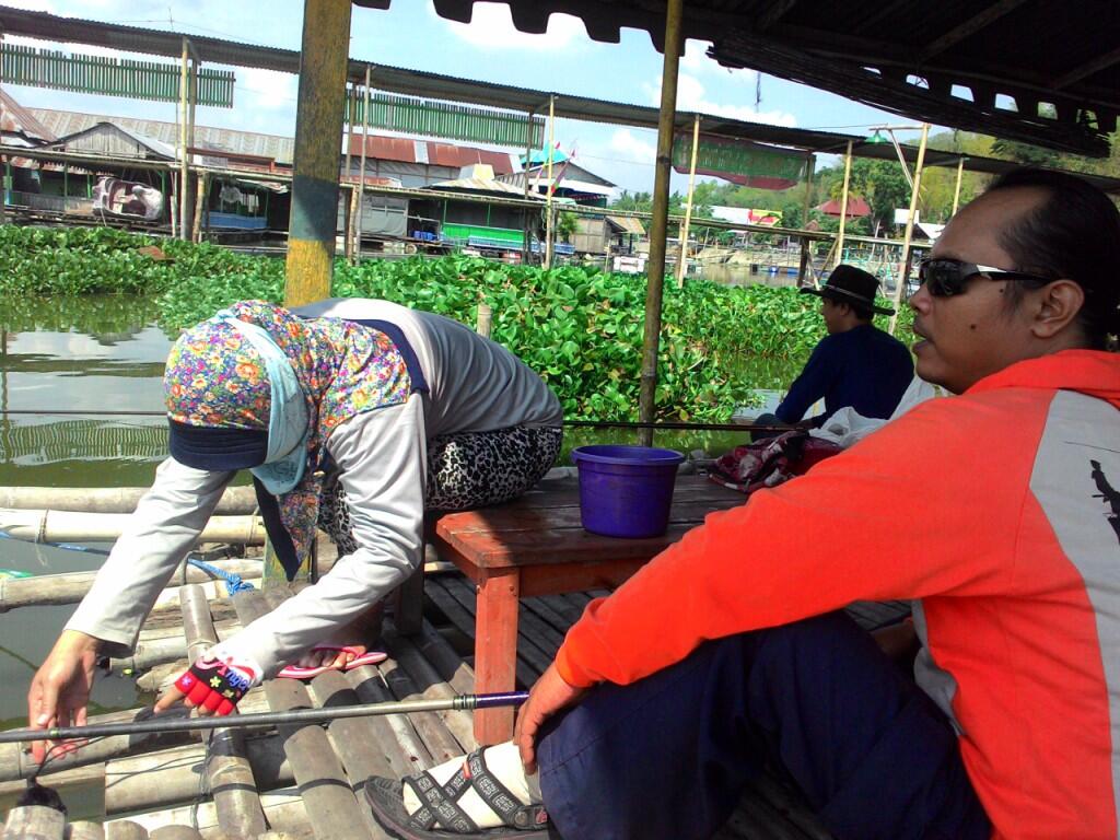 (FR) Cingreng-reng (Mancing bareng sampe ireng) Kaskus Fishing Community Solo