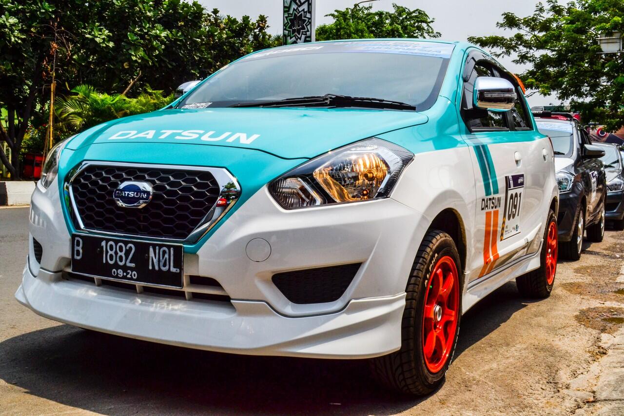 cutting sticker mobil murah bahan orakel asli garansi 1thn khusus tangerang bsd