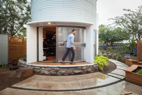 &#91;Mantabz&#93; Silo Tua Bekas Gandum Disulap Jadi Rumah Tinggal