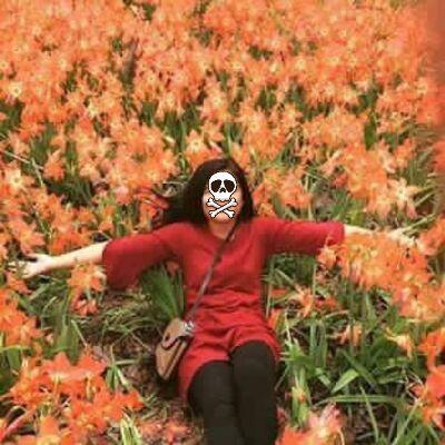 Antara Travelling, Selfie, Aktualisasi Diri, dan Ego Pribadi