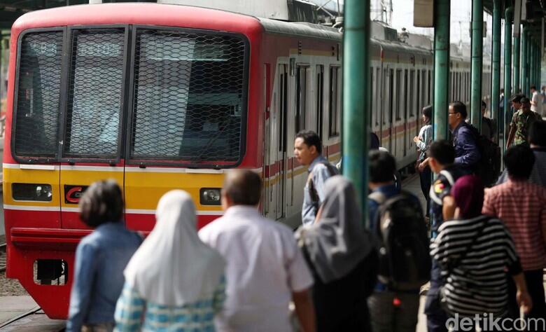masih berita KRL (Akibat asal nyeplak)