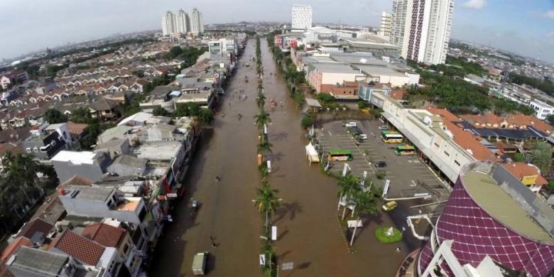 Belajar Mengelola Ekologi Sungai dari Bang Idin