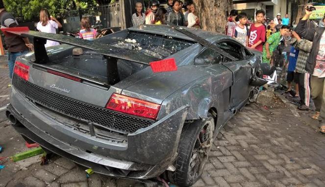 Diancam dipidanakan oleh pengacara Lamborghini maut, Netizen: Tidak Takut!!