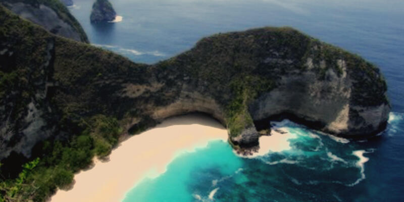 keindahan pulau di indonesia yang cocok untuk diving, pas di musim hujan lagi bray.