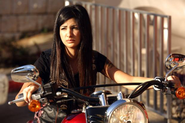 Foto Mempesona &quot;Lady Biker &quot; gan...