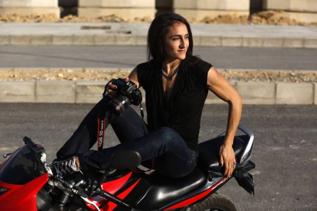 Foto Mempesona &quot;Lady Biker &quot; gan...