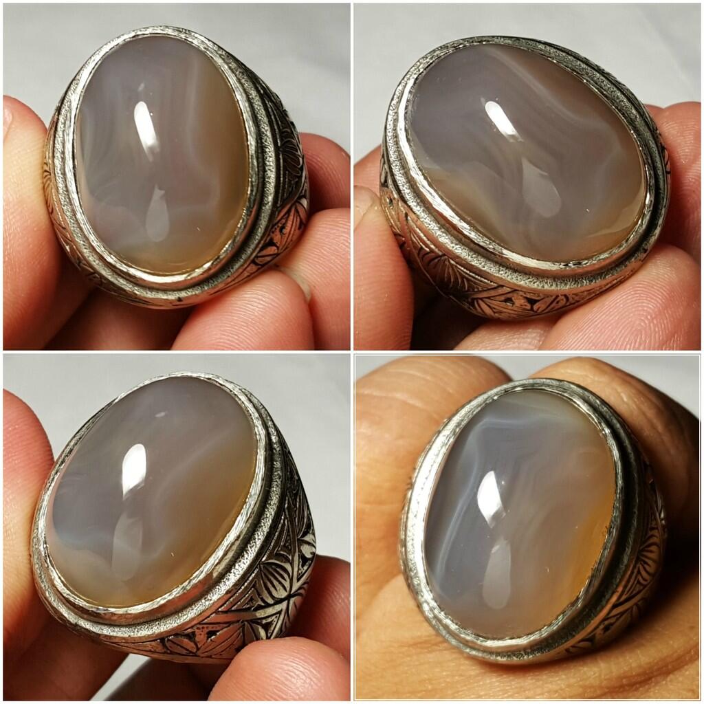 LELANG CANTONAPOENYA! WHILE MY GEMSTONE GENTLY WEEPS! CLSD 10-12 21.00