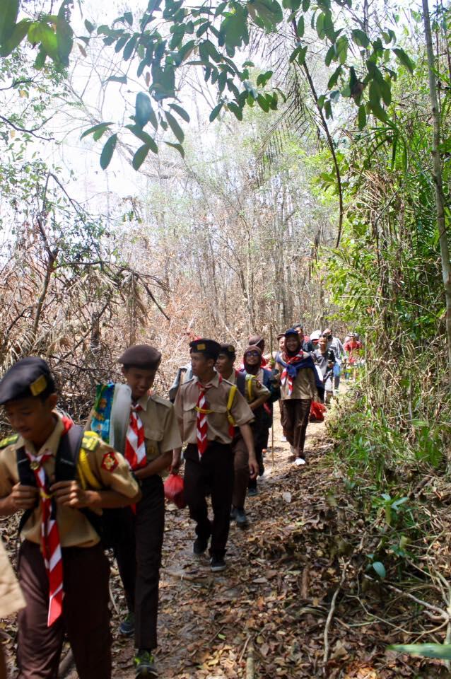 &#91;Mantabz&#93; Pasca Kebakaran Hutan, Komunitas ini Sudah Menanam 3000 Pohon