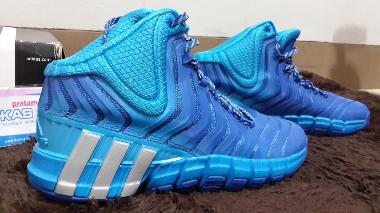 Кроссовки adidas Crazyquick