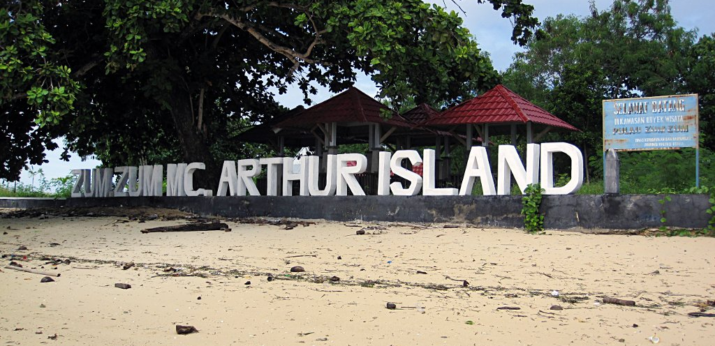 &#91;AJAKAN TRIP&#93; EKSPLORE MALUKU UTARA 7D 6N (21-27 Maret 2016)