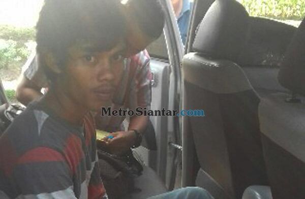 Cowok Item Ini Lima Hari Bawa Kabur Siswi SMA, Lima Kali Begituan