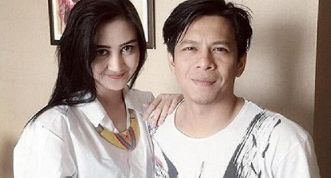 Tersangkut Prostitusi, FOTO MESRA Puty Revita Bareng Ariel Noah Bereda