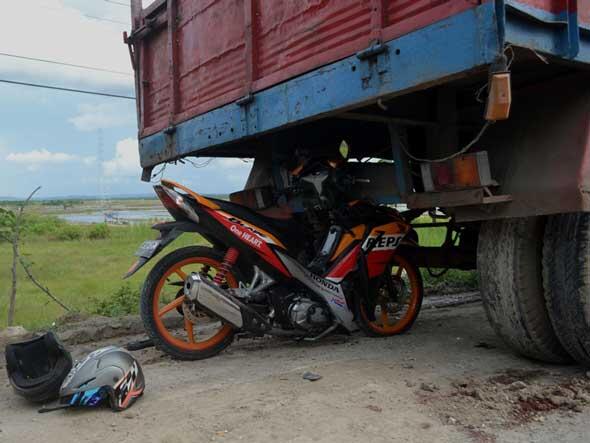 HUKUM DI INDONESIA BIKIN GILA