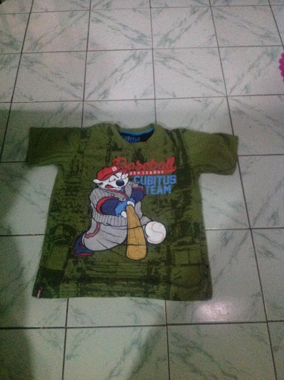sudah besar pake baju anak sd boleh tidak ?