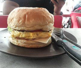 Burger Murder Since 2011 Franchise Terkomplit Burger dan Pat Bing So