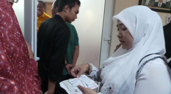 Tak terima dihina maling, seorang ibu gugat Ahok Rp 100 miliar