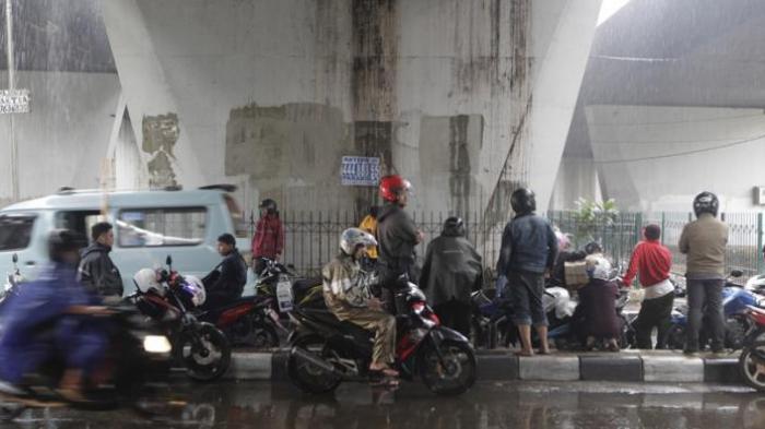 Hal-hal yang bikin ngakak saat hujan