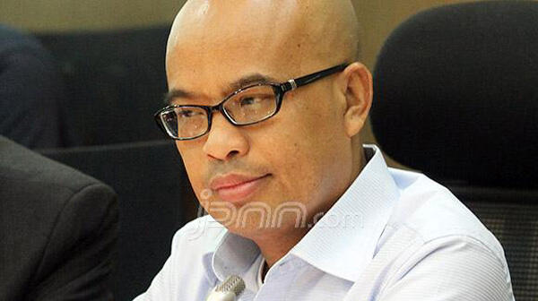 DPR: Apa Hebatnya Busyro dan Johan Budi?