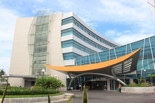 bermacam arsitektur bangunan unik dan modern di Indonesia