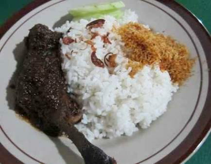 Nasi bebek madura dan soto ceker surabaya