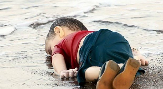 Kisah Dibalik Foto Aylan Kurdi yang Mengguncang Dunia