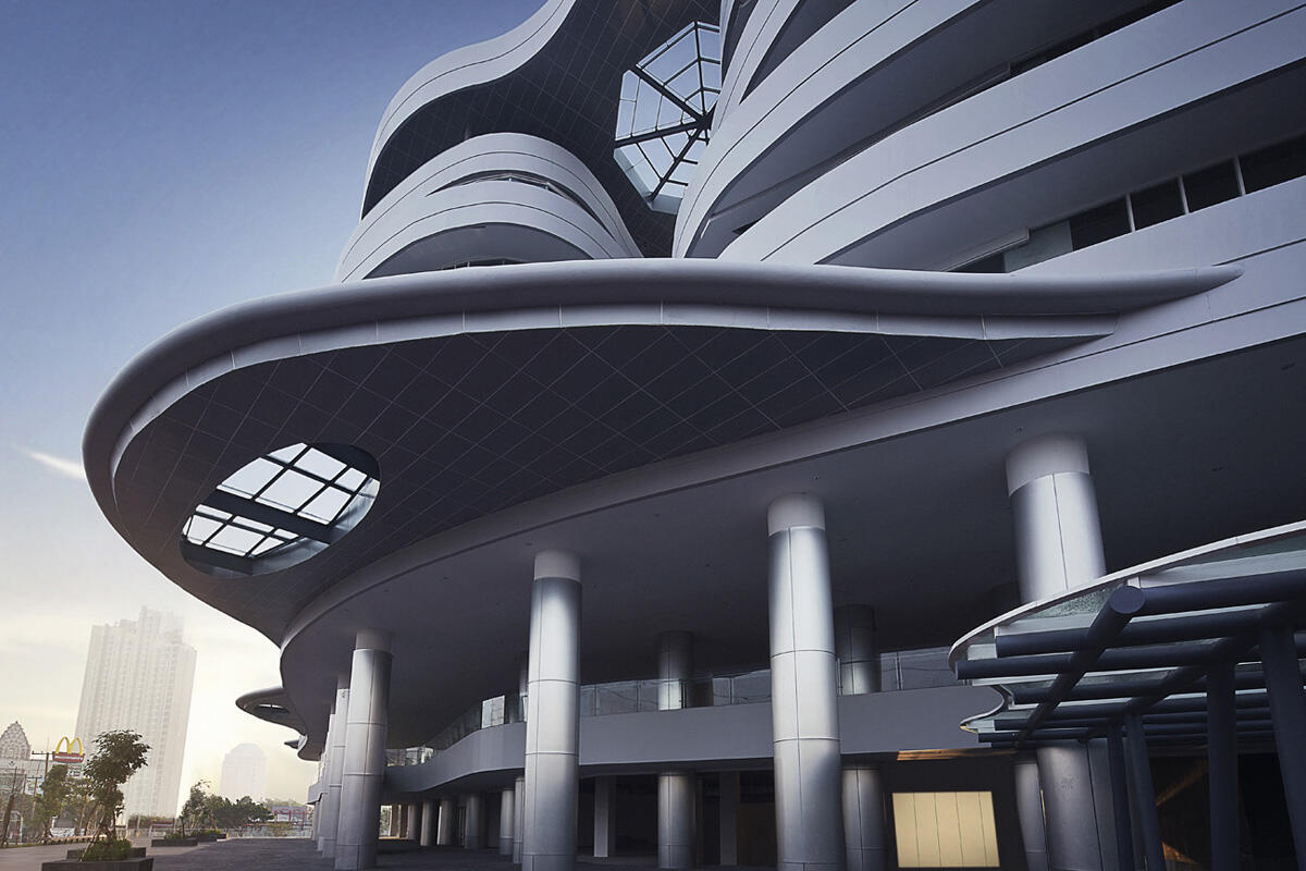 bermacam arsitektur bangunan unik dan modern di Indonesia