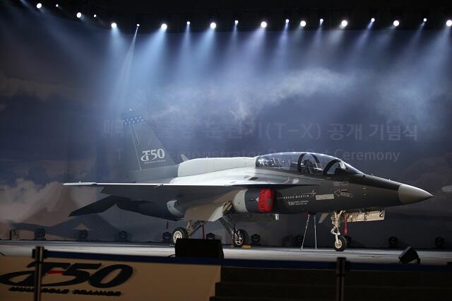 KAI &amp; Lockheed Rollout Prototipe T-50 Dengan Dorsal Hump