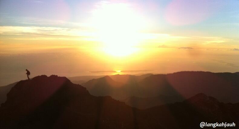 NAIK RINJANI DENGAN BIDADARI